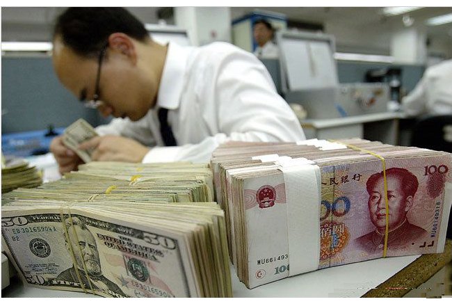 中国拥有一千万以上财富的家庭数字,已经逼近一百万。 中国拥有一千万以上财富的家庭数字,已经逼近一百万。