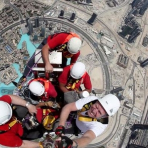 超震撼!登世界最高楼拍迪拜城全景