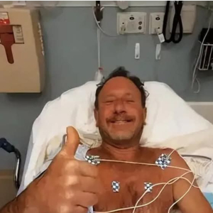 邁克爾的“鯨口逃生”